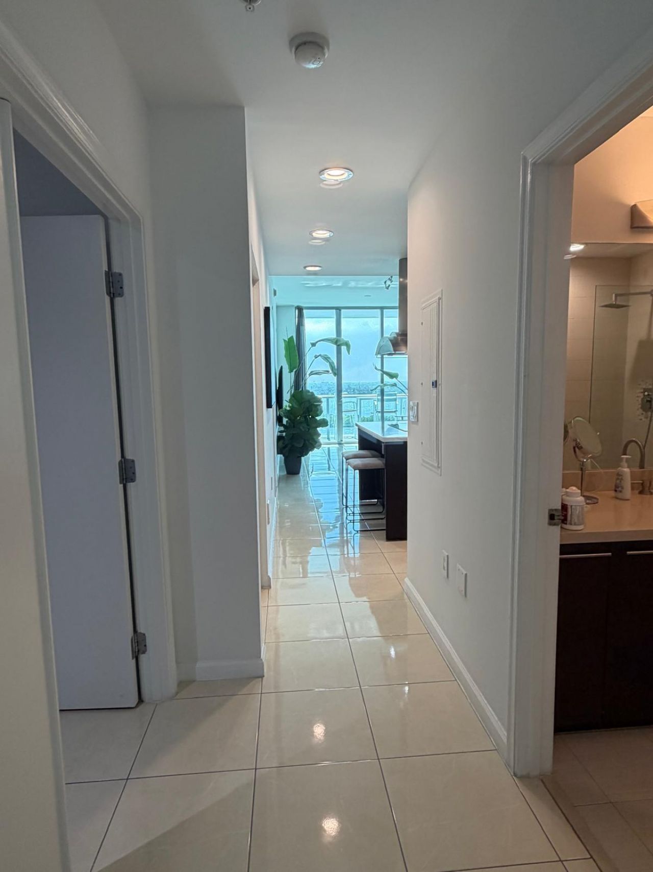 7930 East Drive, Unit 1506, North Bay Village, FL 33141 Photo