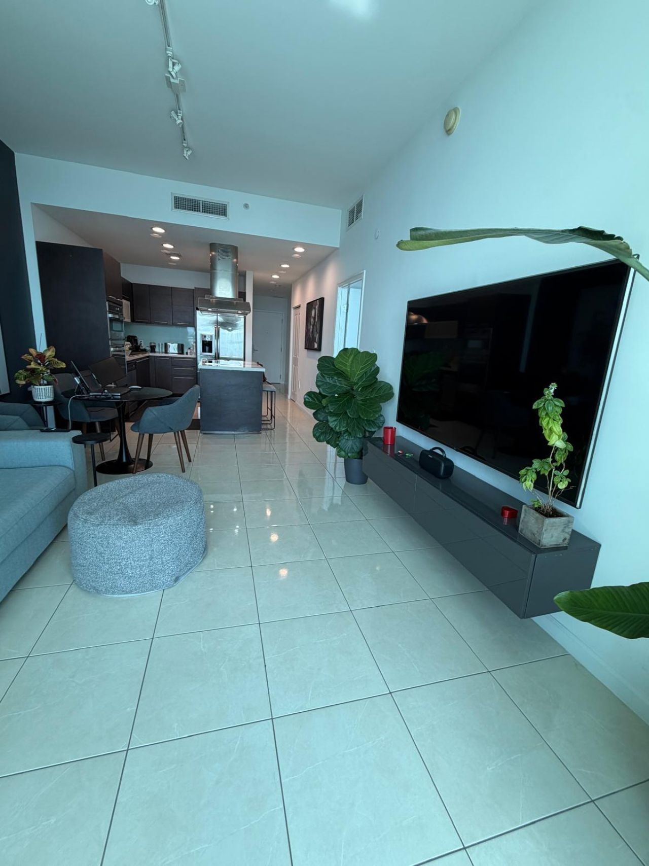 7930 East Drive, Unit 1506, North Bay Village, FL 33141 Photo