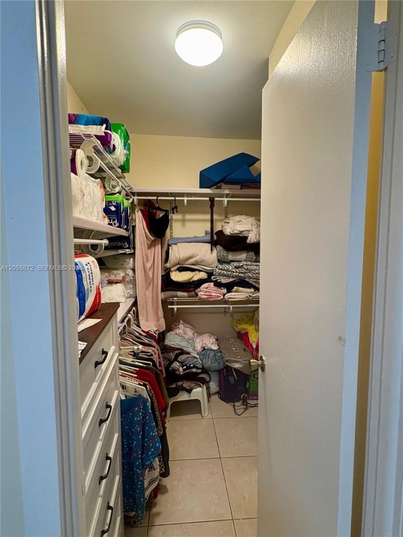 5050 NW 7th St , Unit 309, Miami, FL 33126 Photo