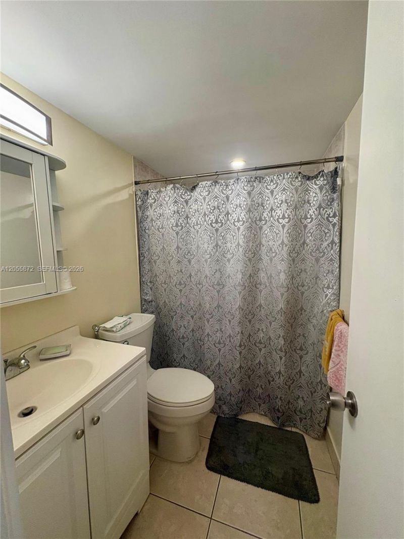 5050 NW 7th St , Unit 309, Miami, FL 33126 Photo