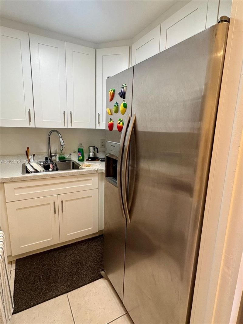 5050 NW 7th St , Unit 309, Miami, FL 33126 Photo