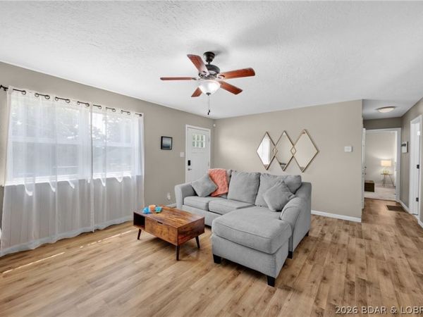 131 Poplar Street , Camdenton, MO 65020