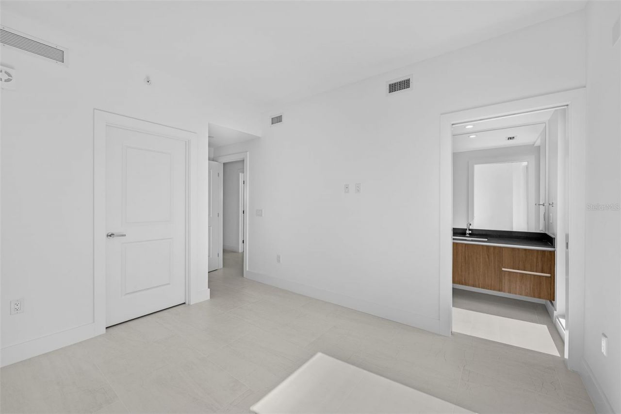 5713 Bowen Daniel Dr., Unit 1506, Tampa, FL 33616 Photo