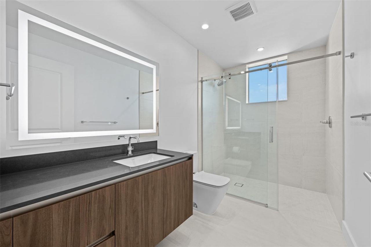 5713 Bowen Daniel Dr., Unit 1506, Tampa, FL 33616 Photo