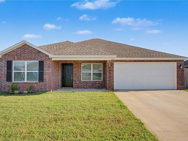 901 Tanner Drive , Siloam Springs, AR 72761