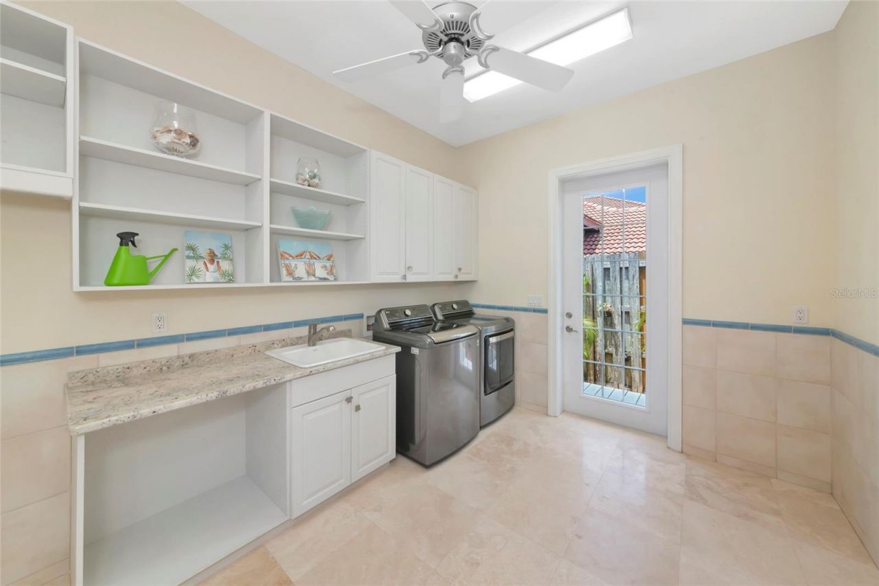 7631 Cove Terrace, Sarasota, FL 34231 Photo