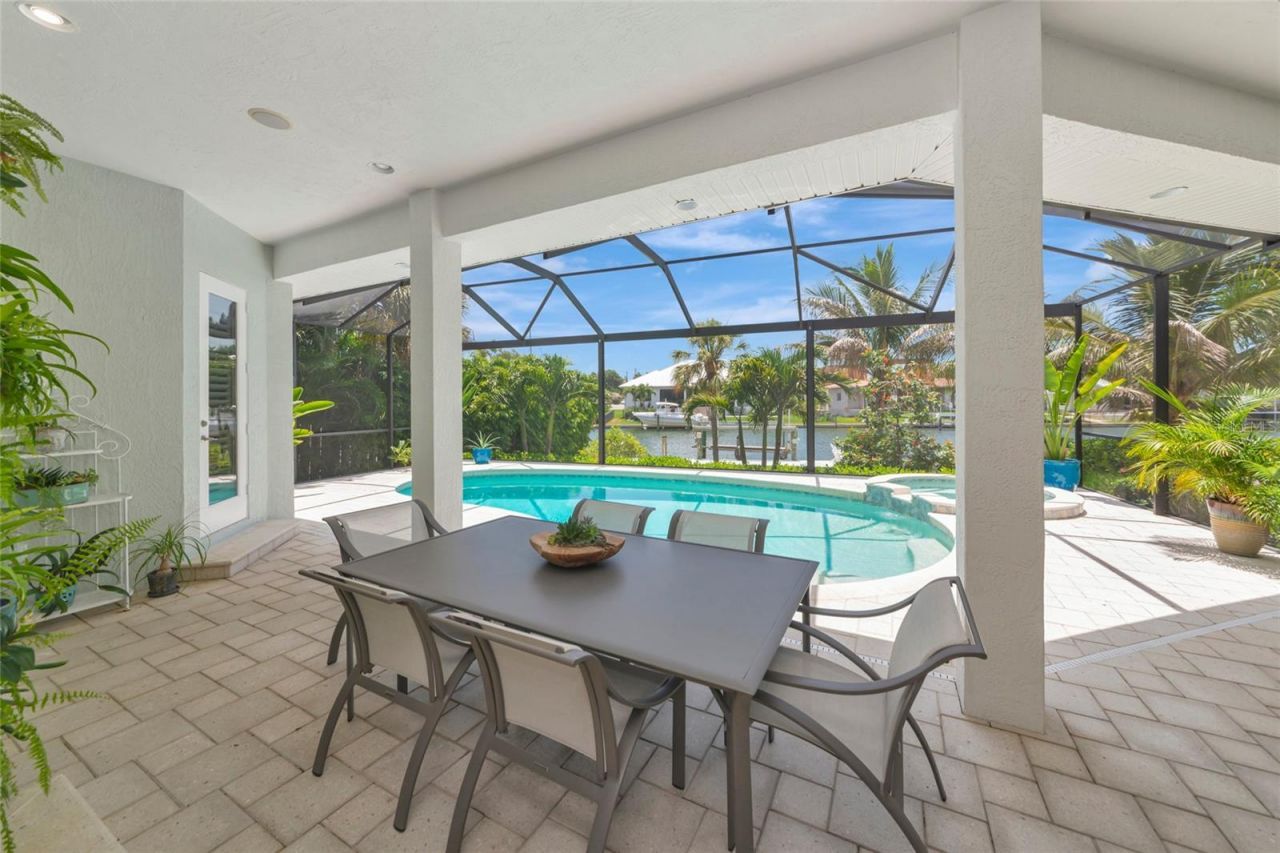 7631 Cove Terrace, Sarasota, FL 34231 Photo