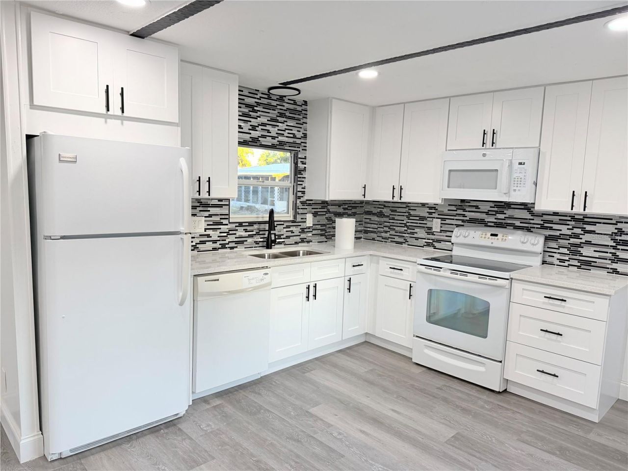 82 N Bobwhite Road , Wildwood, FL 34785 Photo