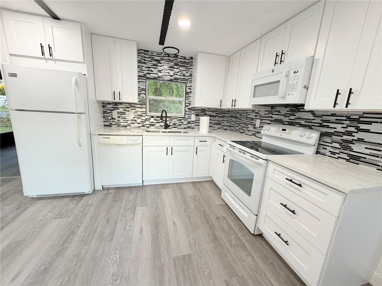 82 N Bobwhite Road , Wildwood, FL 34785 Photo