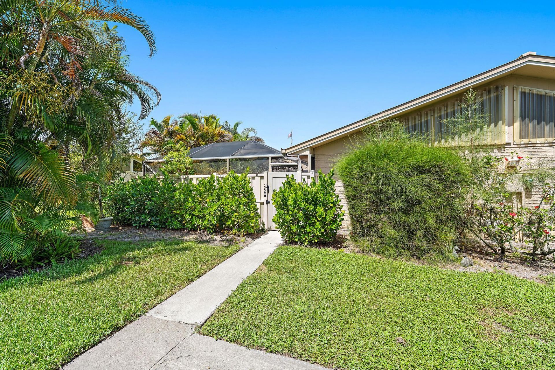 5590 Golden Eagle Circle, Palm Beach Gardens, FL 33418 Photo