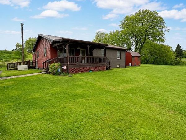 265 Coulters Chapel Rd, Lindside, WV 24951