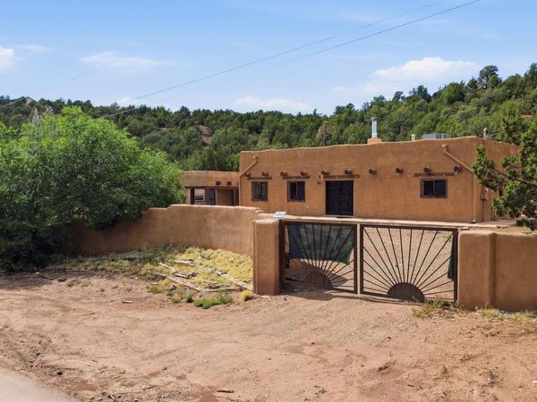 77 Villacitos Road, Tijeras, NM 87059