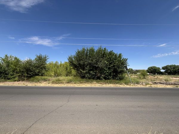 Darla (Tract 4) Drive, Los Lunas, NM 87031