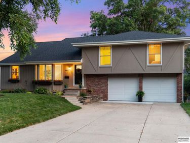 13221 Cedar Circle, Omaha, NE 68144