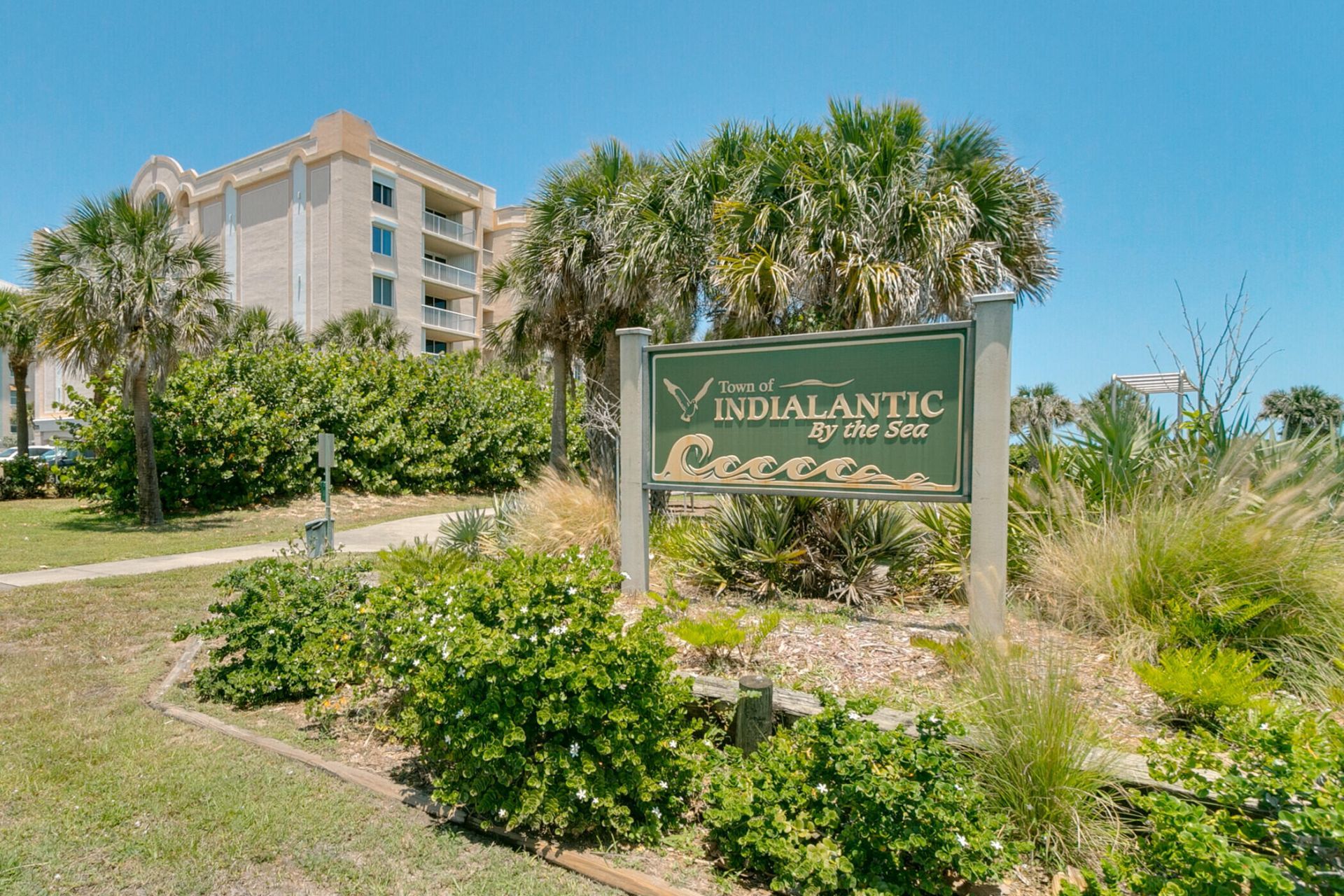1555 N Highway A1a , Unit 305, Indialantic, FL 32903 Photo