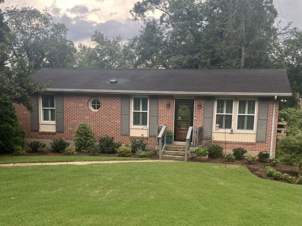 107 La Via Dr, Hendersonville, TN 37075