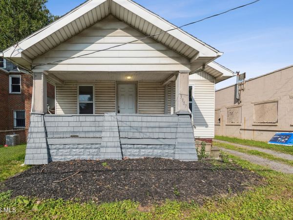 3907 Lagrange Street, Toledo, OH 43612