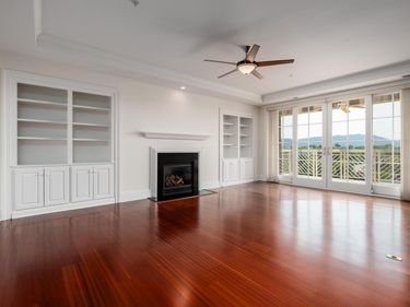 210 10TH ST NE, Unit 404, Charlottesville, VA 22902
