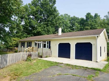112 PINES LN , Shipman, VA 22971