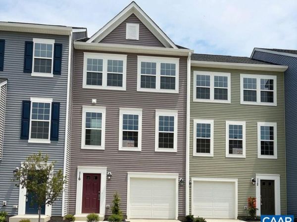 116 OAKSHIRE CT , Waynesboro, VA 22980