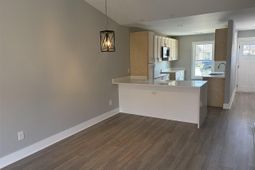 1716 Tuxedo Junction photo 4