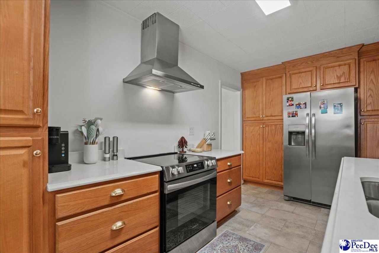 59 Lynn Ave Photo 12