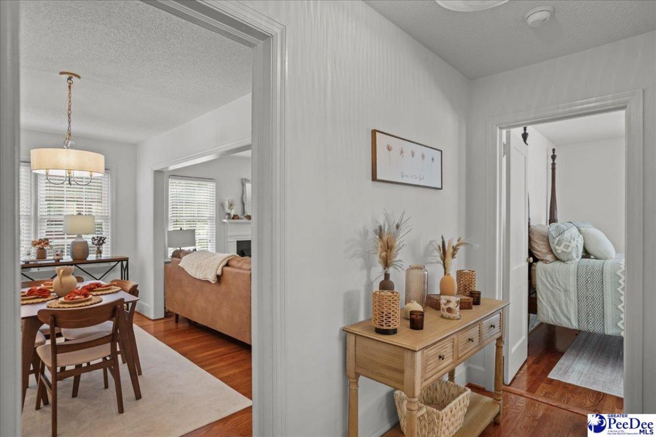 59 Lynn Ave Photo 14