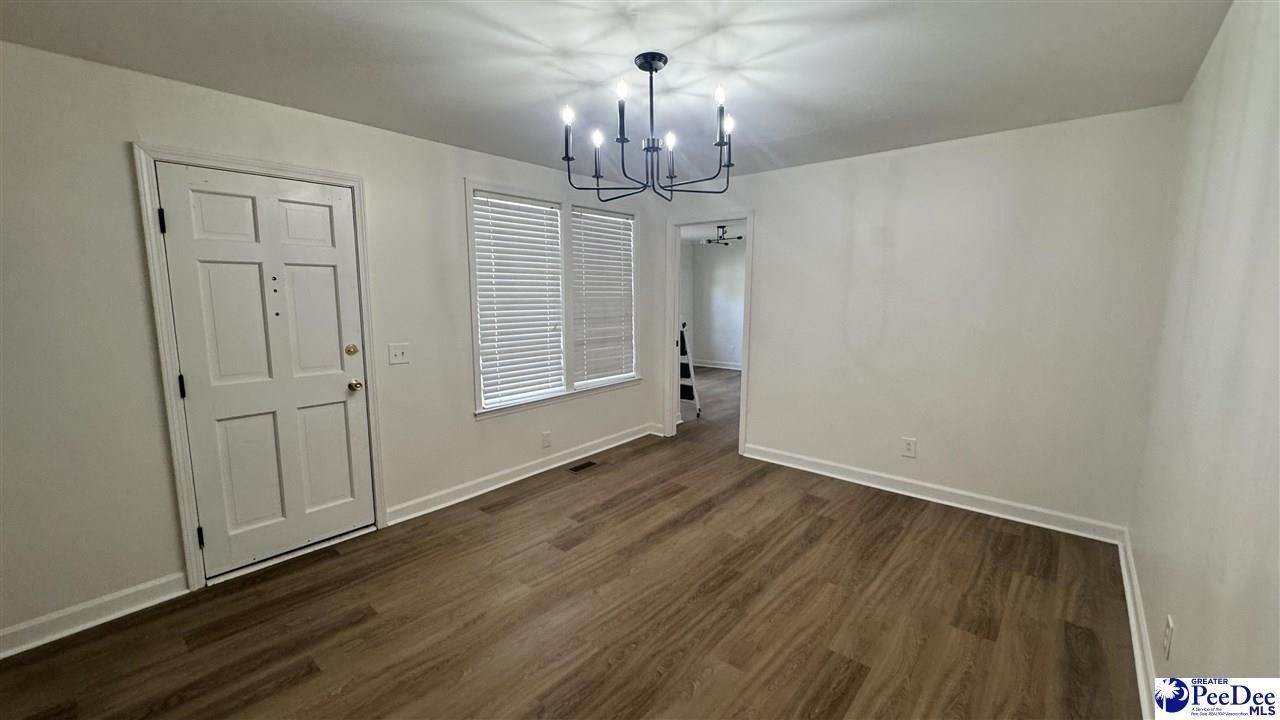 803 Pearl Street Photo 8
