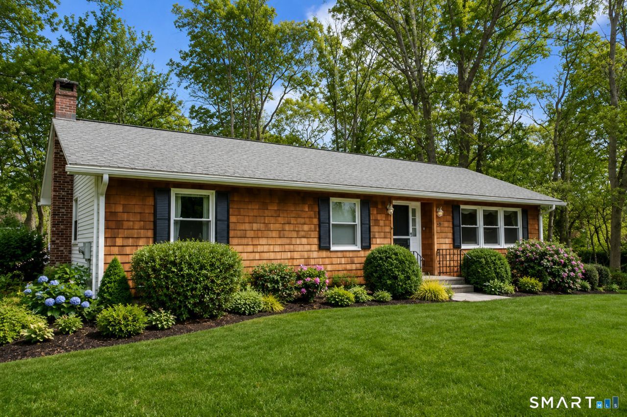28 Meetinghouse, New Milford, CT 06776 Main Photo