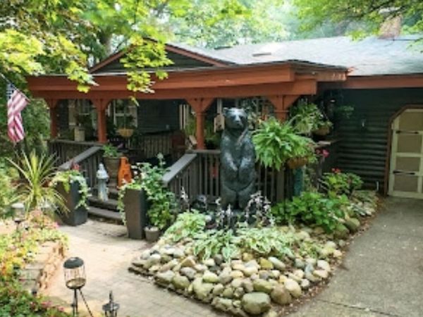 5912 English Avenue NE, Comstock Park, MI 49321