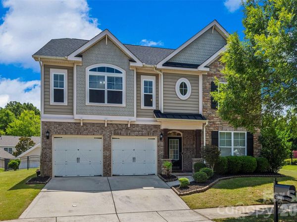 3025 Scottcrest Way , Waxhaw, NC 28173