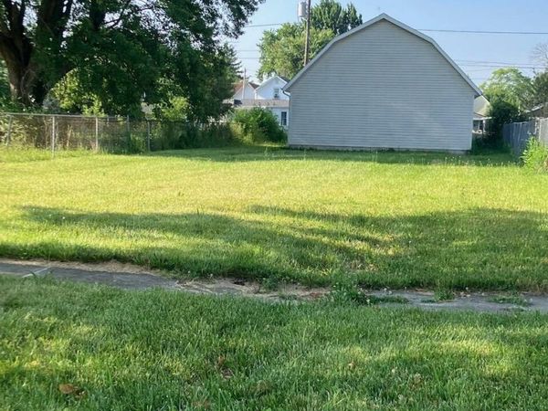 287 W 4th Street , Fostoria, OH 44830
