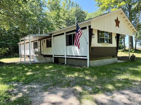 8923 00.25 Road, Garden Twp, MI 49835