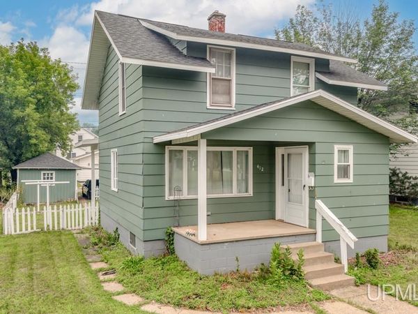 412 Hamilton Avenue, Kingsford, MI 49802