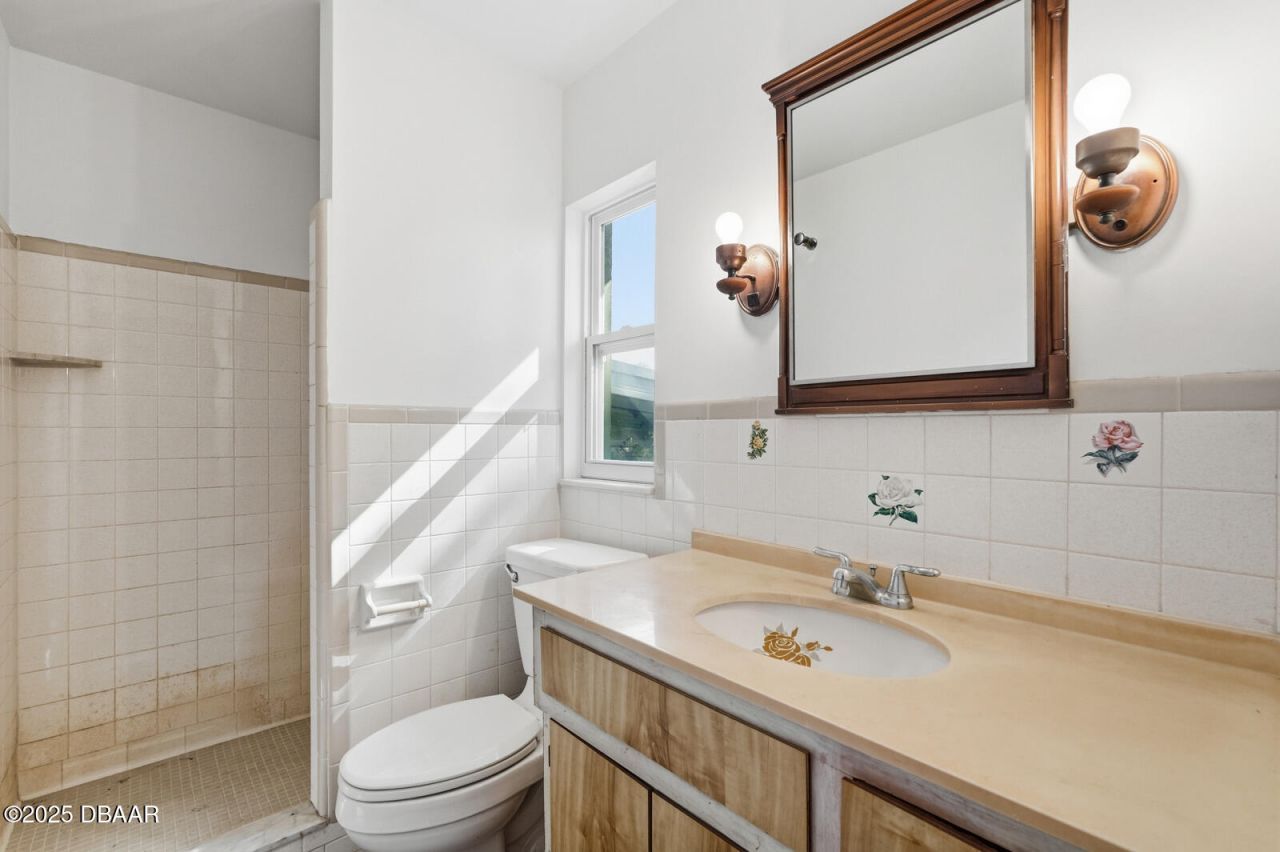 191 Howes Street, Oak Hill, FL 32759 Photo
