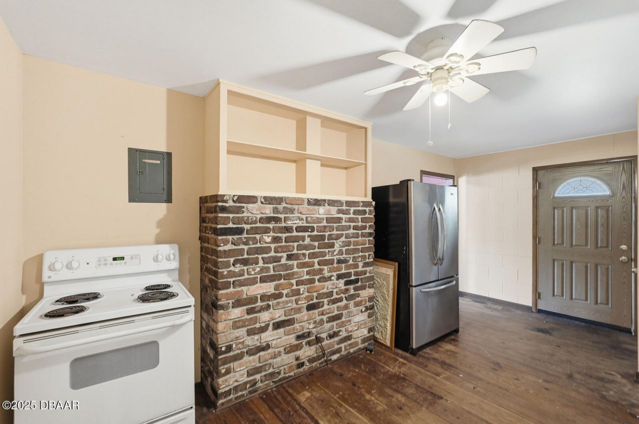 191 Howes Street, Oak Hill, FL 32759 Photo