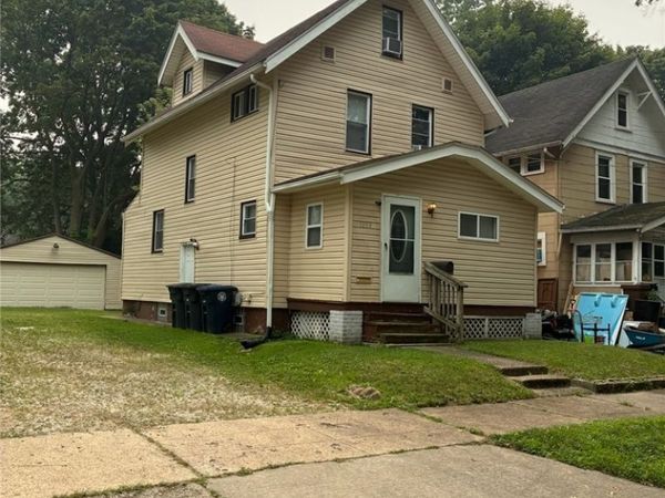 1059 Schumacher Avenue , Akron, OH 44307