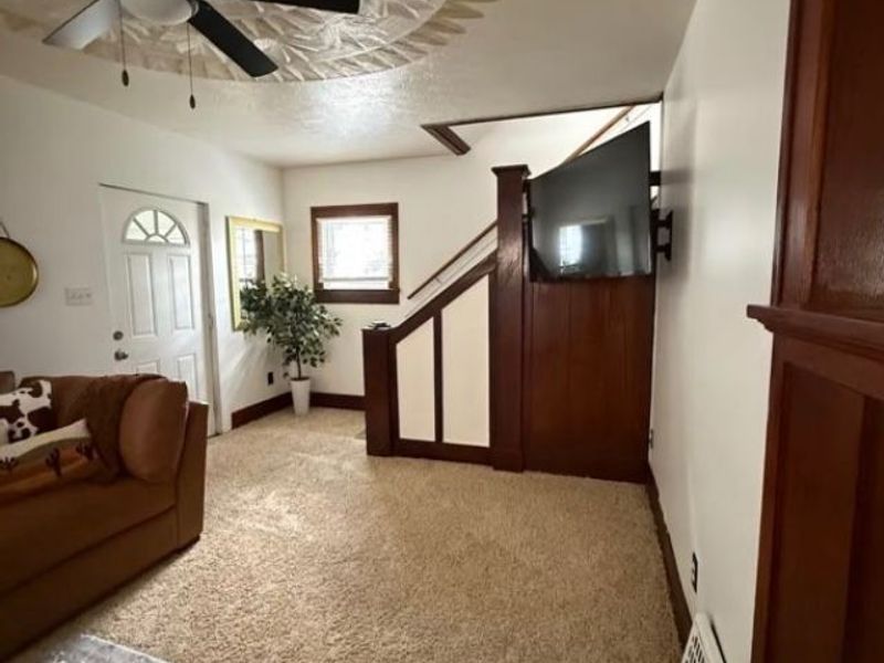 1059 Schumacher Avenue, Akron, OH 44307 Photo 3