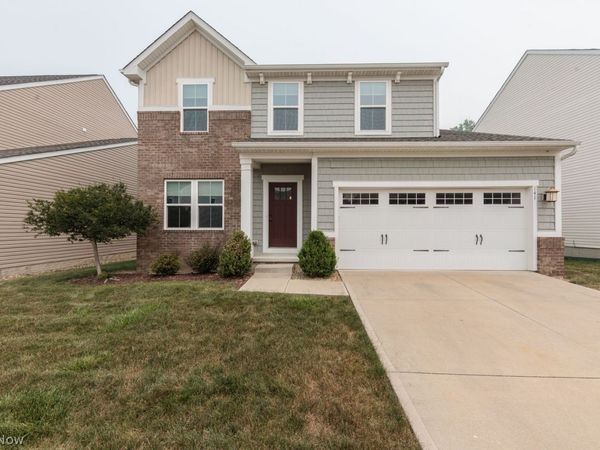 141 Fenwick Drive, Brunswick, OH 44212