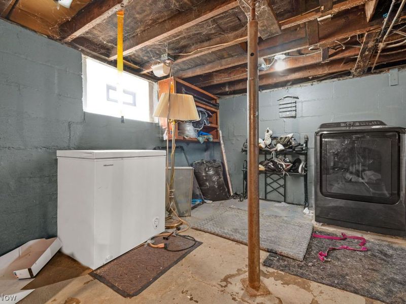 237 E Broad Street, Elyria, OH 44035 Photo 31