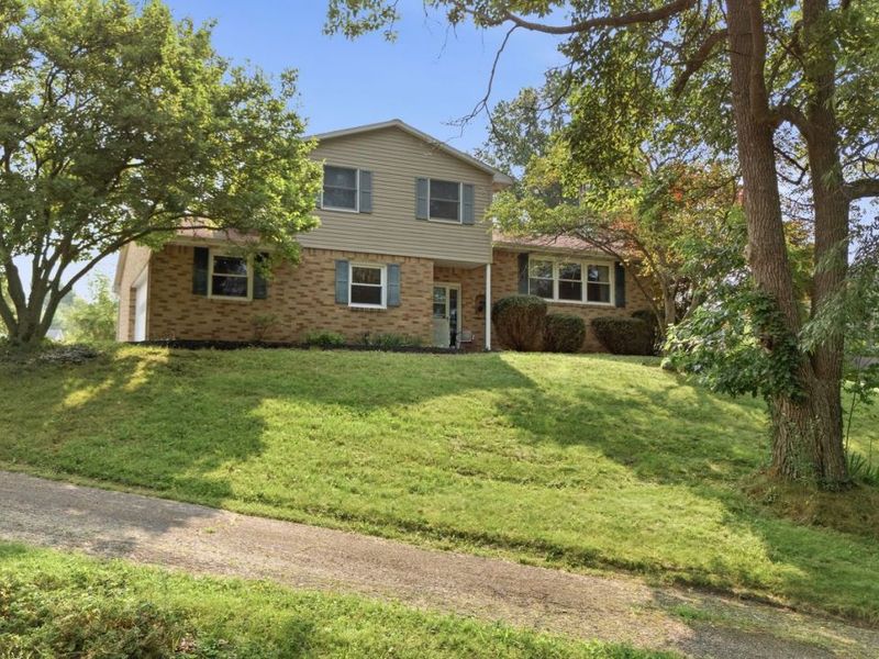 11251 NE Lynwood Drive NE, Magnolia, OH 44643 Photo 3