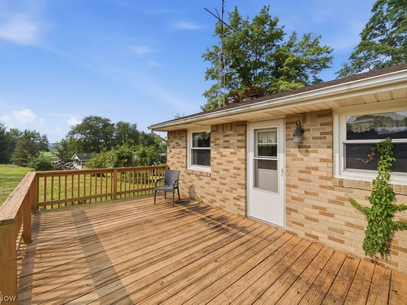 11251 NE Lynwood Drive NE, Magnolia, OH 44643 Photo 6