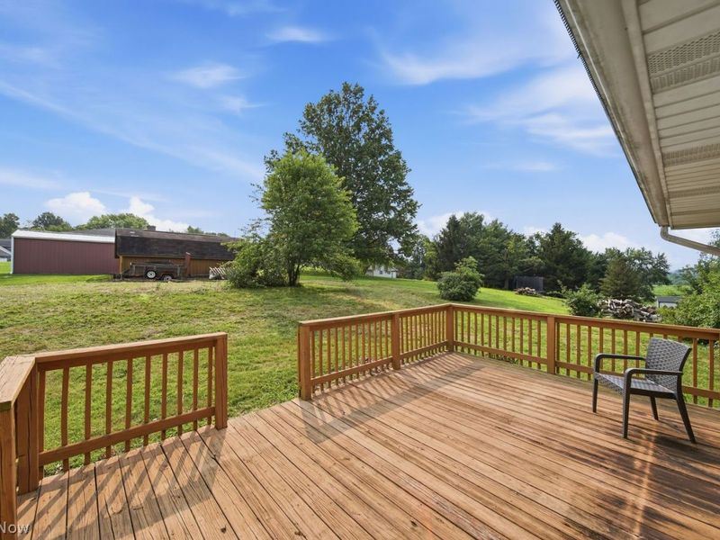 11251 NE Lynwood Drive NE, Magnolia, OH 44643 Photo 7