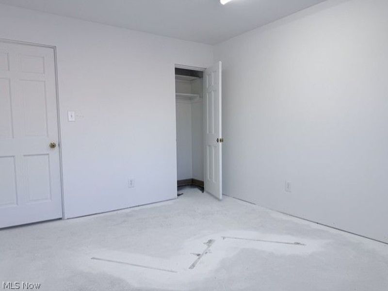 21055 Lorain Road, Cleveland, OH 44126 Photo 20