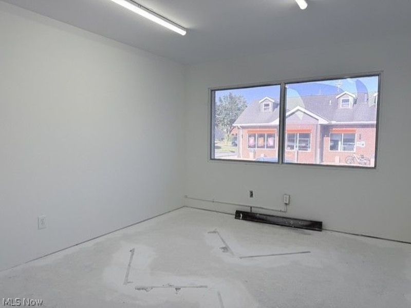 21055 Lorain Road, Cleveland, OH 44126 Photo 21