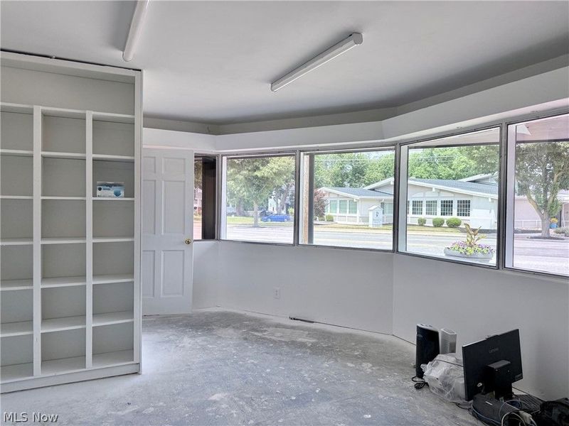 21055 Lorain Road, Cleveland, OH 44126 Photo 7