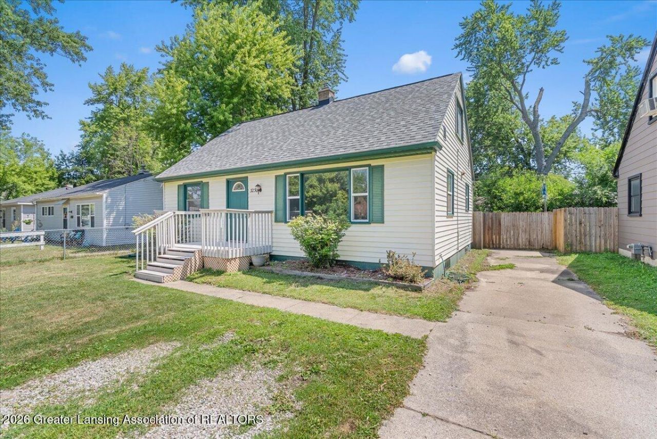 3230 Sheffer Avenue, Lansing, MI 48906 Main Photo