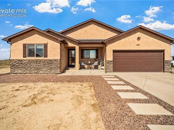 681 E Longsdale Drive, Pueblo West, CO 81007