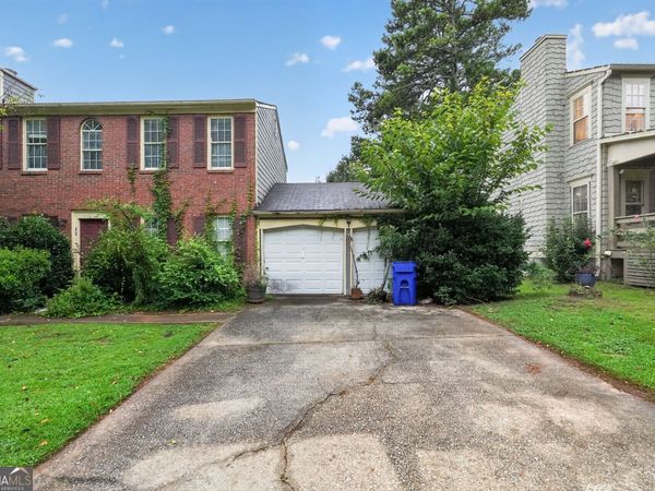 585 Woodcrest Manor Drive, Stone Mountain, GA 30083
