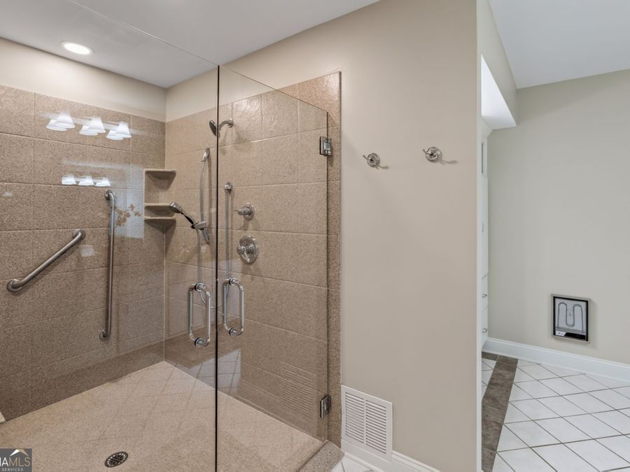 Property Image 123